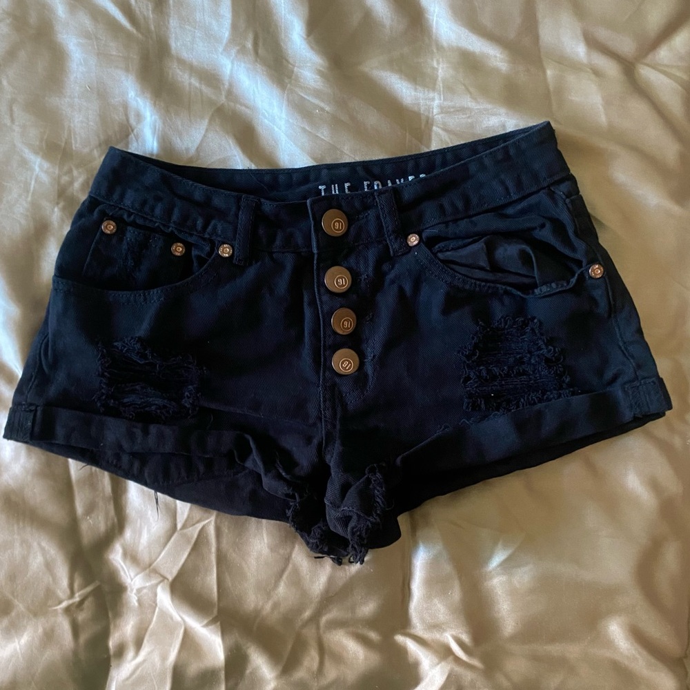 Nineteen 91 The Frayed Womens Shorts Size 2 Black Distressed Button Fly, A26
